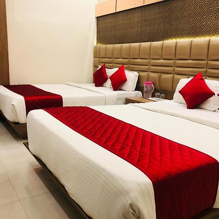 מומביי Hotel Guestinn Residency מראה חיצוני תמונה