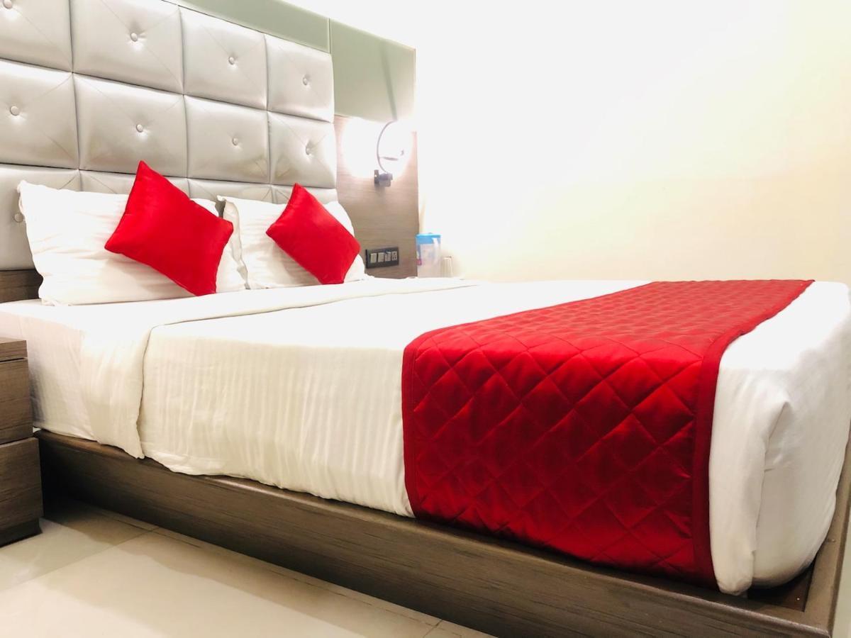 מומביי Hotel Guestinn Residency מראה חיצוני תמונה
