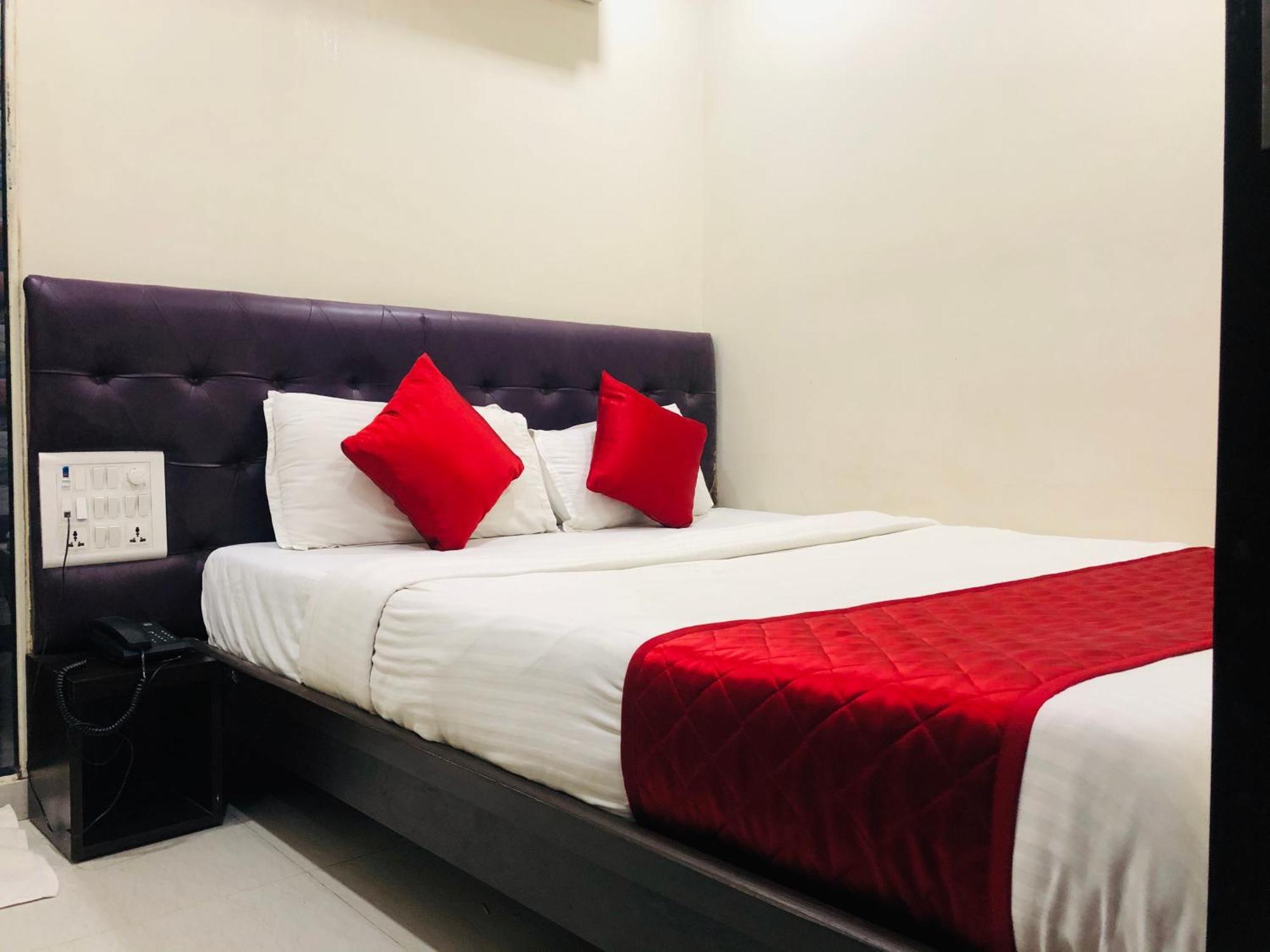 מומביי Hotel Guestinn Residency מראה חיצוני תמונה