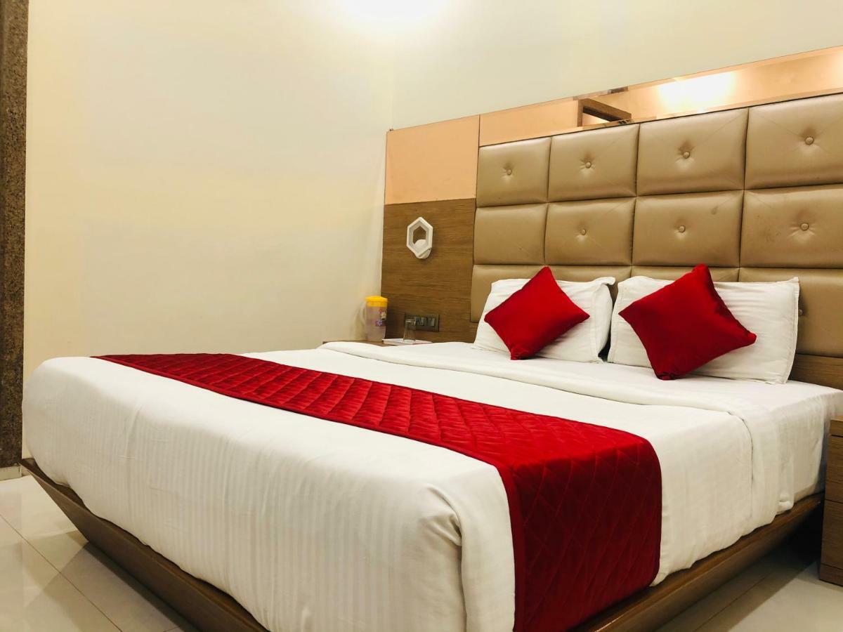 מומביי Hotel Guestinn Residency מראה חיצוני תמונה