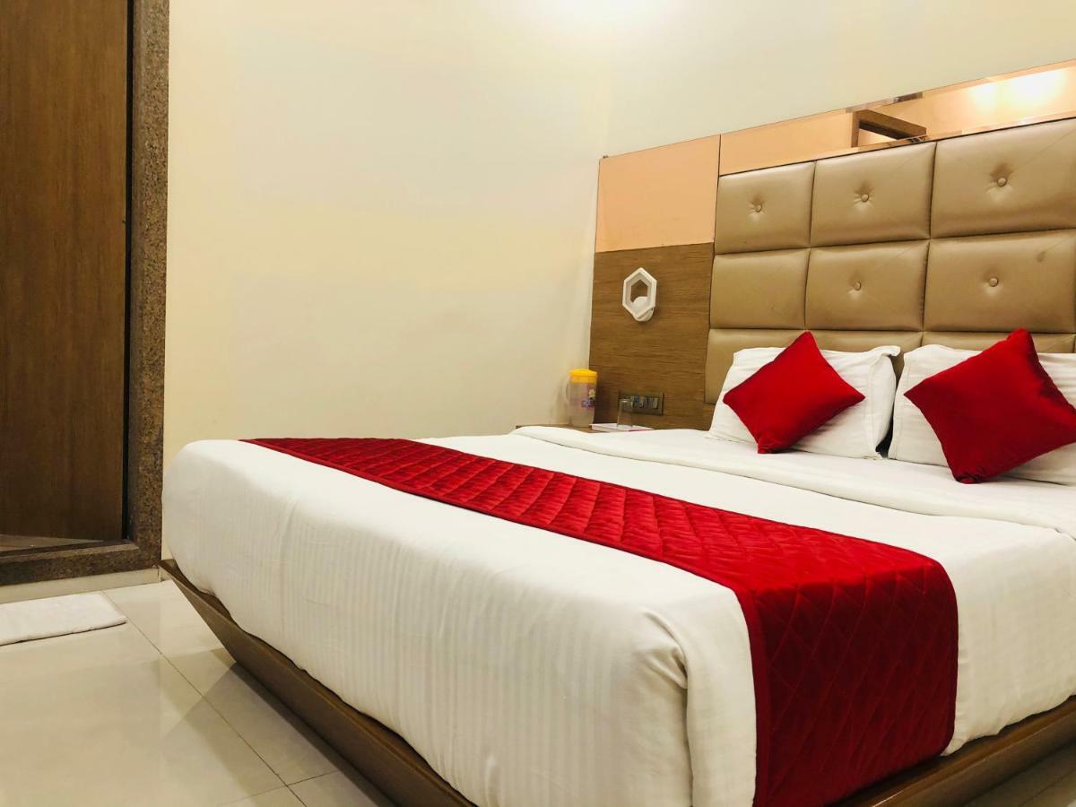 מומביי Hotel Guestinn Residency מראה חיצוני תמונה