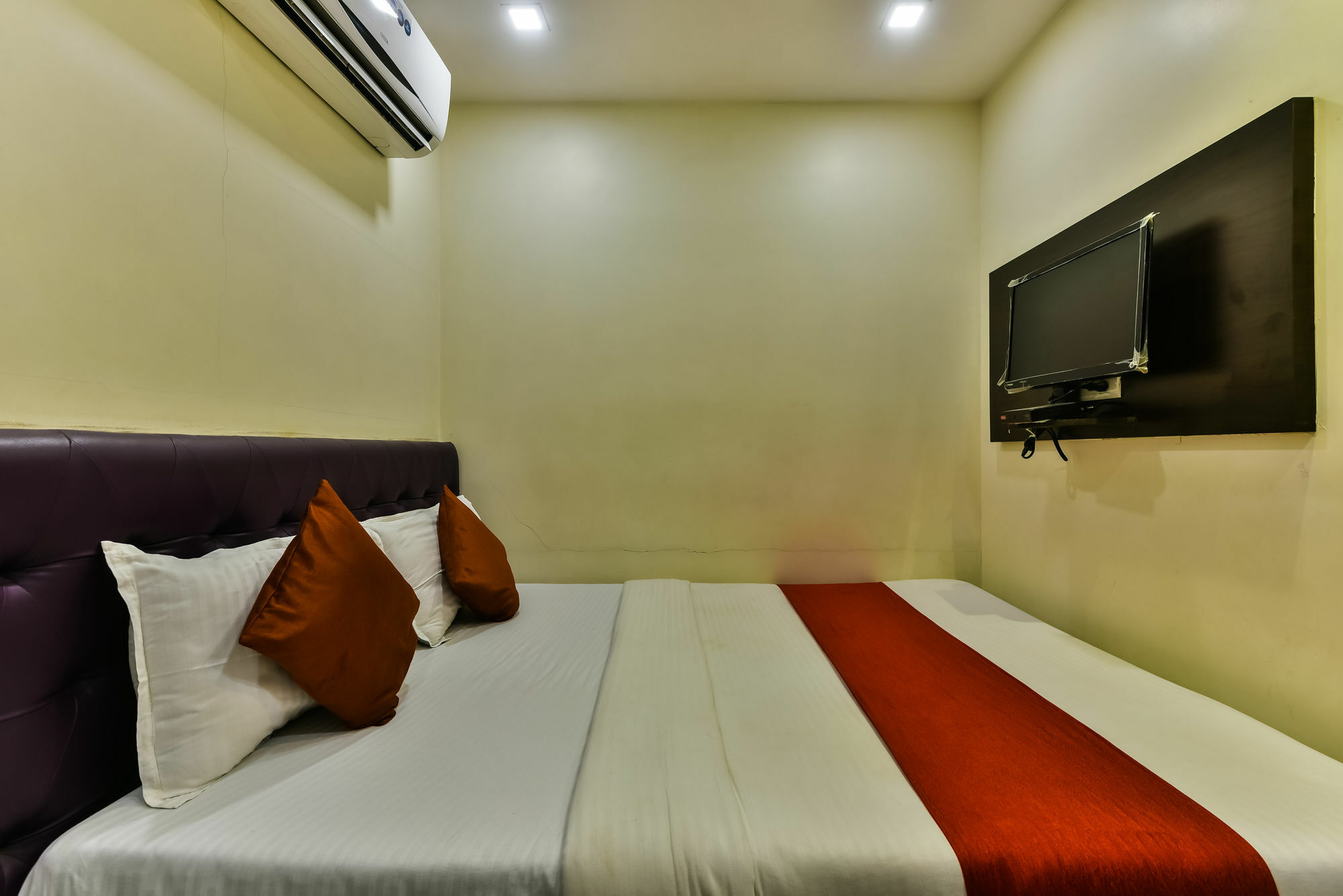 מומביי Hotel Guestinn Residency מראה חיצוני תמונה