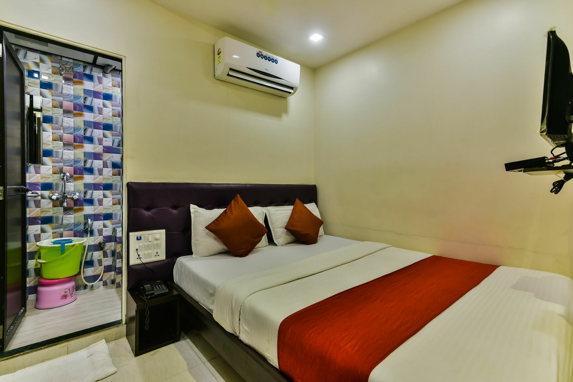 מומביי Hotel Guestinn Residency מראה חיצוני תמונה